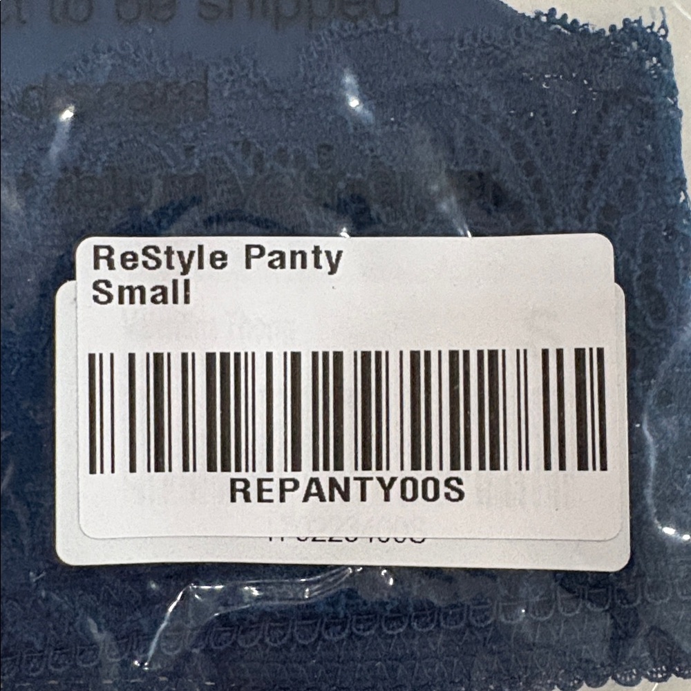 Ruby Ribbon Valentina Thong in Blue Size Small - Picture 3 of 4